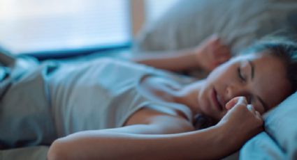 ¿Te cuesta dormir temprano?; estos hábitos pueden ayudarte a equilibrar tu reloj biológico