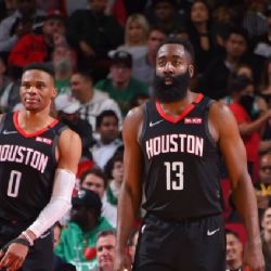 Estrella de la NBA gastó un millón de dólares en un club de striptease