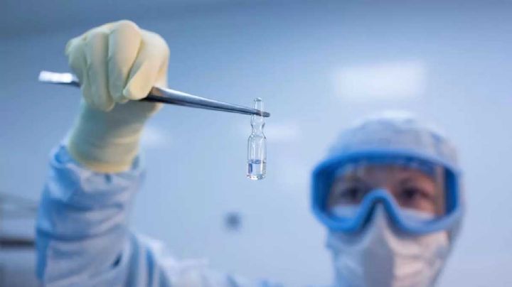 Nueva dosis de refuerzo para vacuna Astra-Zeneca: Mayor eficacia ante variantes