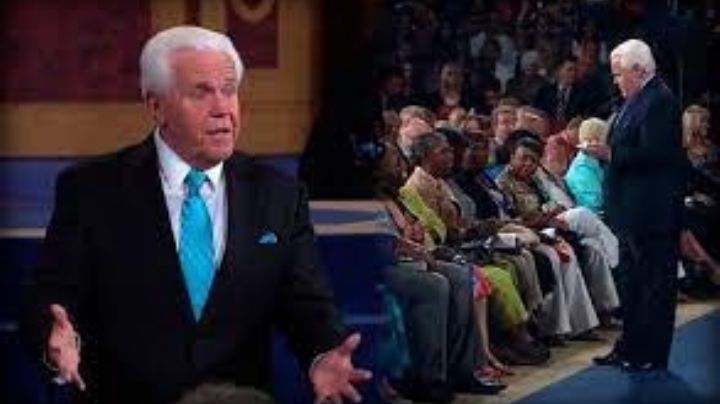 Pastor pide a sus fieles dinero para "acelerar" la llegada de Jesucristo