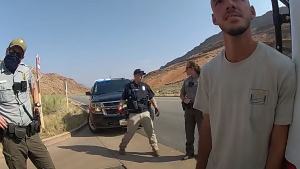 El video fue filmado el pasado 12 de agosto por la cámara corporal de un agente de la policía