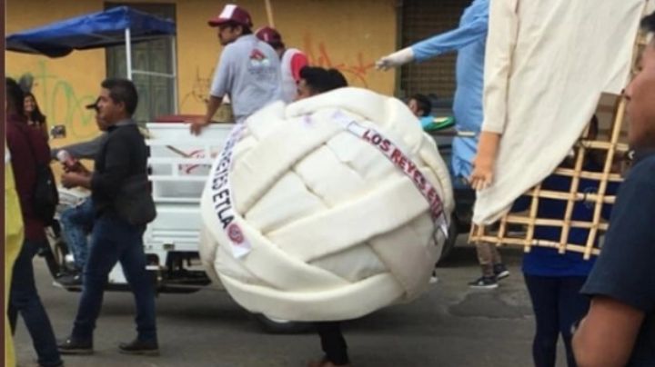 VIDEO: Con botarga de Queso Oaxaca despiden a dueño de cremería