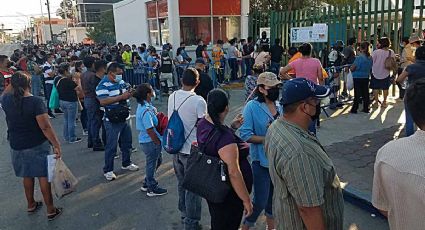 Responden rezagados al último llamado: largas filas minutos antes del cierre