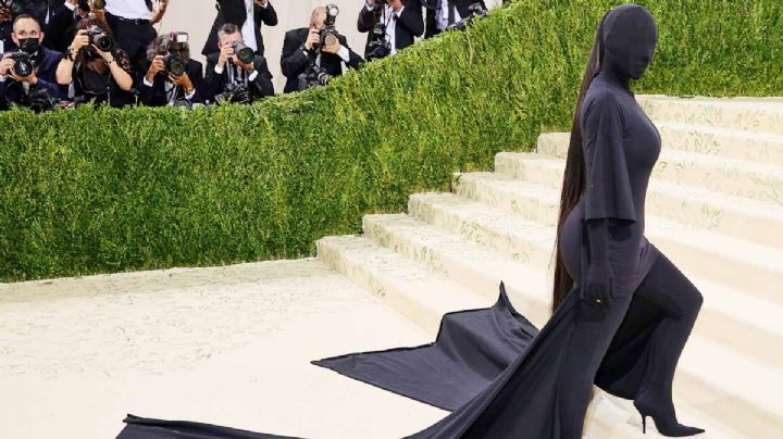 Niña de Tamaulipas "la rompe" al ganar concurso con disfraz de Kim Kardashian