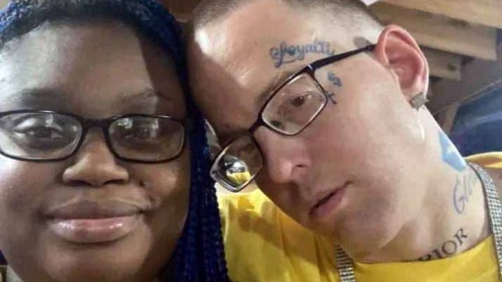 Madre de los niños abandonados con el cadáver de su hermanito niega ser responsable