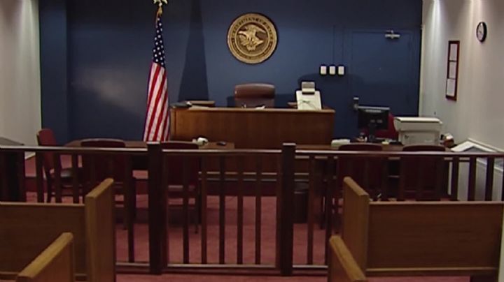 ¡De película! Hombre finge su muerte para cometer fraude bancario