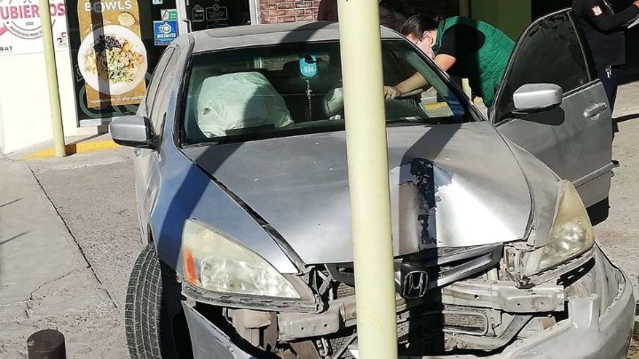 Embarazada choca contra negocio de comida en Coahuila