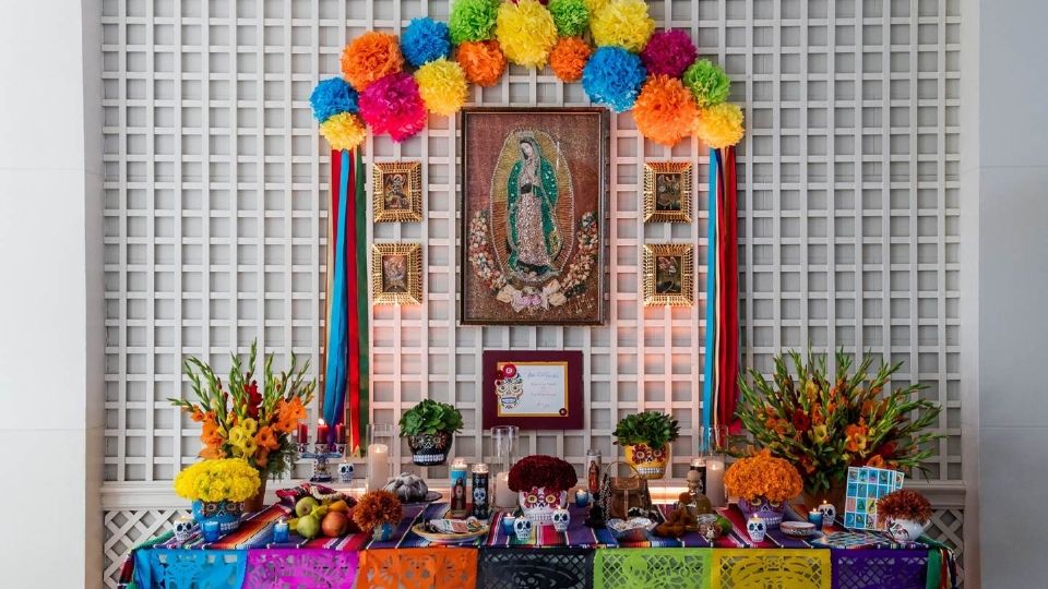 La ofrenda fue puesta por primera vez en la propiedad donde descansa el poder ejecutivo de la nación americana