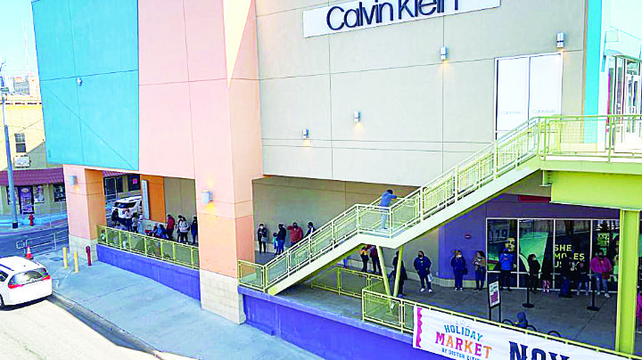 Acuden mexicanos a Laredo para vacunar a niños