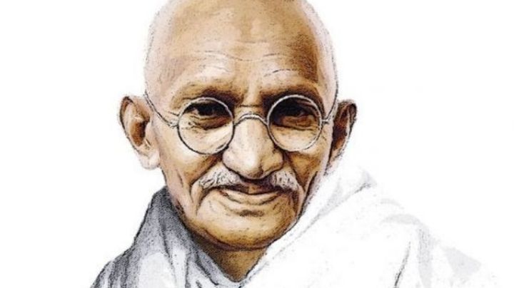 Reino Unido lanza moneda especial con imagen de Gandhi