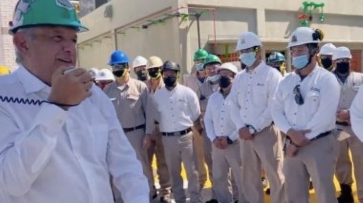 AMLO realiza su tercera visita a la refinería Madero