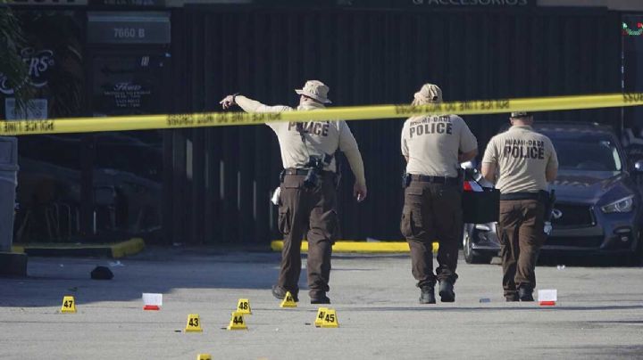 Suman 4 muertos tras el tiroteo en una secundaria en Michigan, Estados Unidos