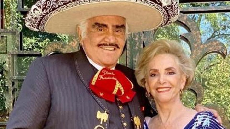 Todo México lamenta la muerte de una de sus más grandes figuras, Vicente Fernández