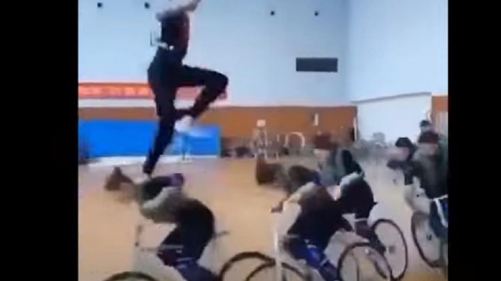 VIDEO VIRAL: Joven corre por encima de once ciclistas