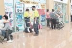 Se desvanece y muere en local