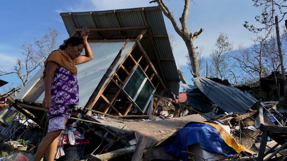 Se informa que el día sábado el ciclón se alejó avanzando por el mar de China Meridional