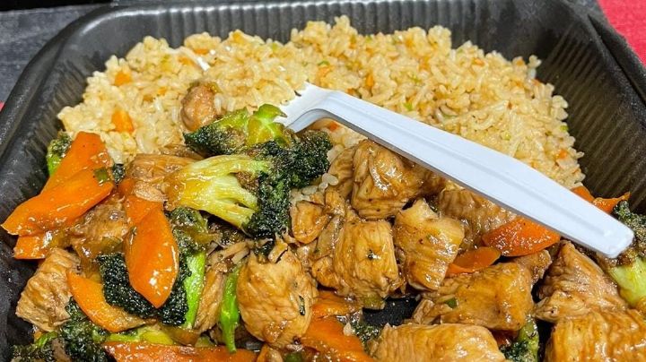 Ofrece Hunan comida china de calidad