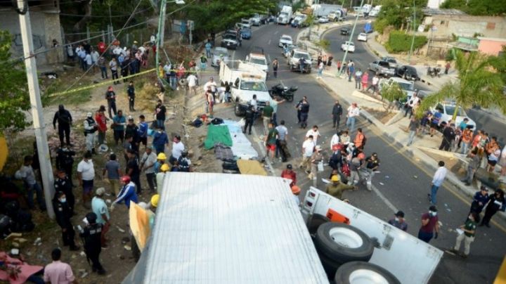 Sube a 52 el número de muertos tras choque de tráiler en Chiapas -Eran Migrantes-