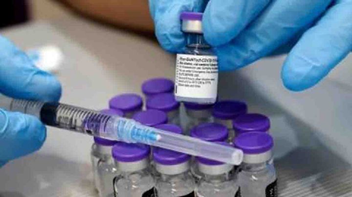 EU aprueba tercera dosis de refuerzo de vacuna covid Pfizer y Moderna para adultos