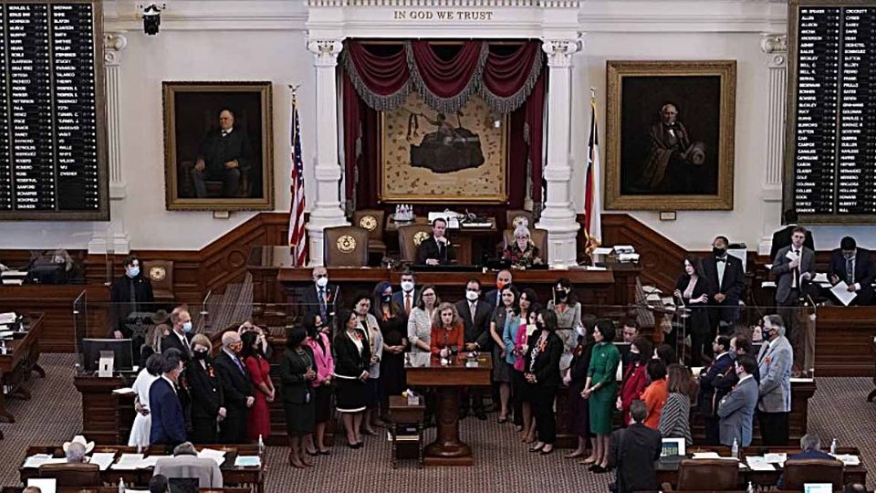 Aprueban más restricciones al aborto en Texas