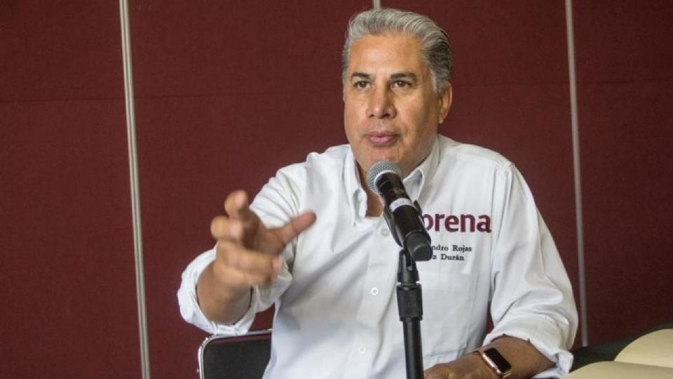 Alejandro Rojas Díaz Durán, exhibió a Enrique Rivas