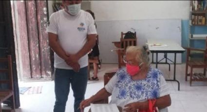 SIN IMPORTAR LA EDAD: Abuelita termina la Primaria a los 71 años, previo al regreso a clases