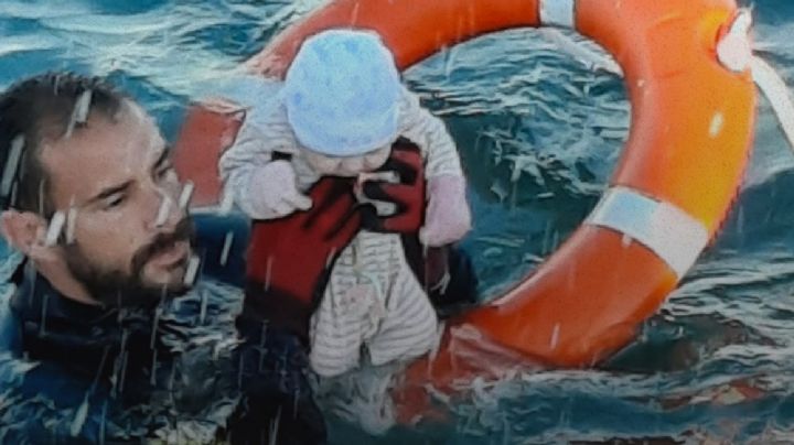 “Estaba helado, frío, no gesticulaba”, mencionó guardia que rescato a bebé migrante del mar helado