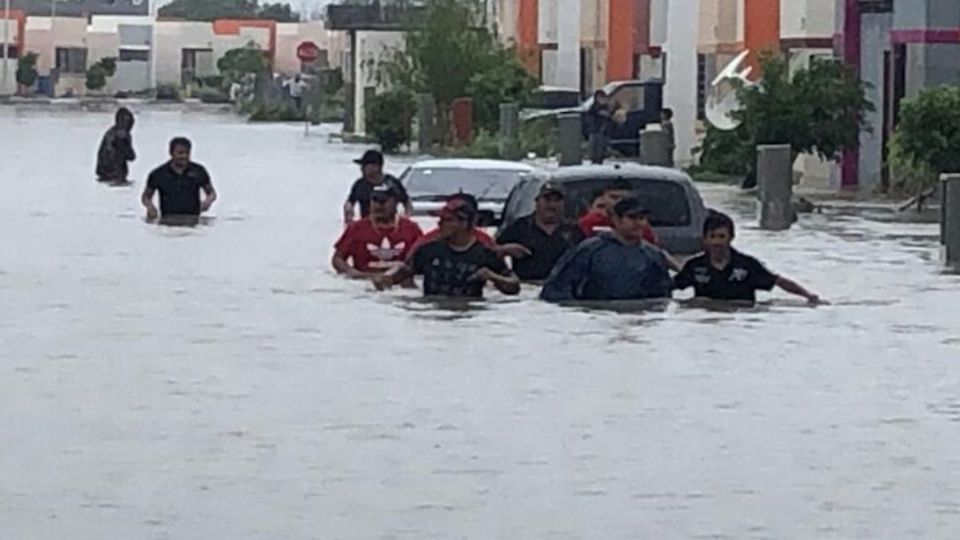 Varios sectores de la ciudad quedaron bajo el agua tras la tormenta