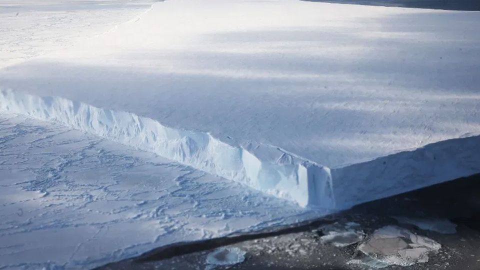 La Agencia Espacial Internacional informó que el iceberg A-75 se desprendió de la plataforma de hielo de Ronne