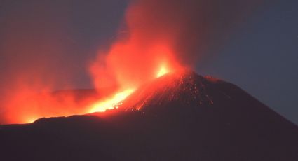 ESPECTACULAR VIDEO: Erupción volcánica doble y simultánea nunca antes vista