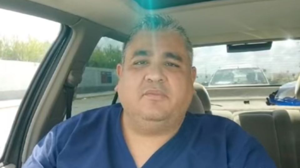 Visiblemente enojado, el médico Prócoro Lumbreras expone la situación en Reynosa, Tamaulipas.