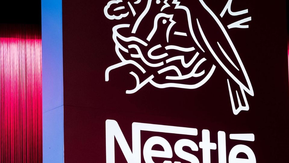 Nestlé admite que gran parte de sus productos no son saludables