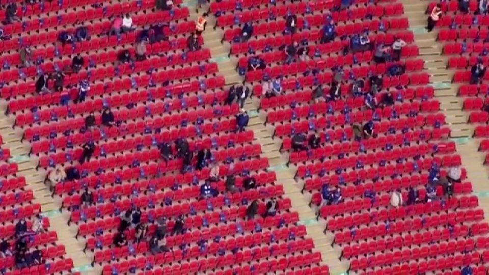 El estadio Wembley se prepara para la asistencia de 2,500 personas para la semifinal y final.