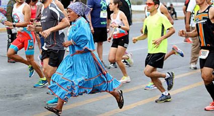 El día que los rarámuris derrotaron a la mejor maratonista del mundo