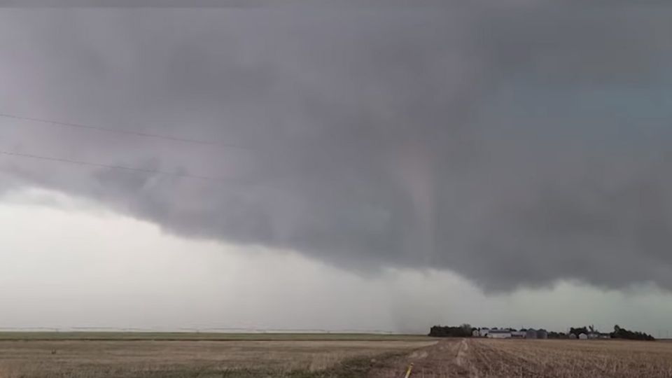 El tornado se formó por una severa tormenta