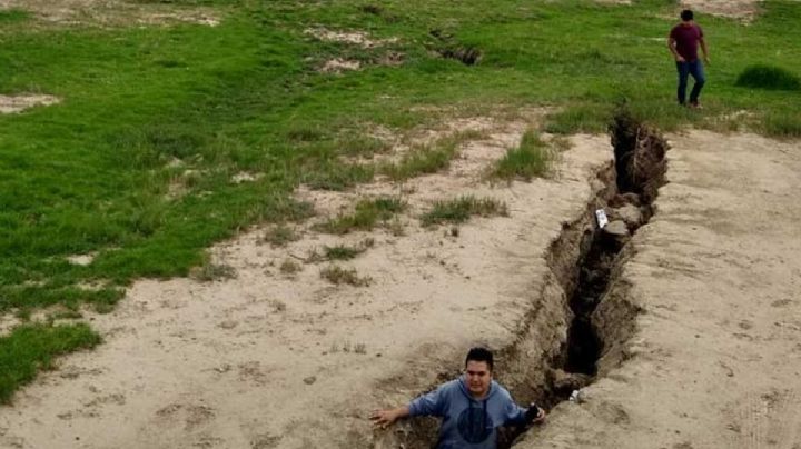FOTOS: Encienden las alarmas grietas de hasta 300 metros en EDOMEX