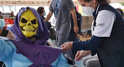 Skeletor es captado cuando fue por su vacuna covid-19