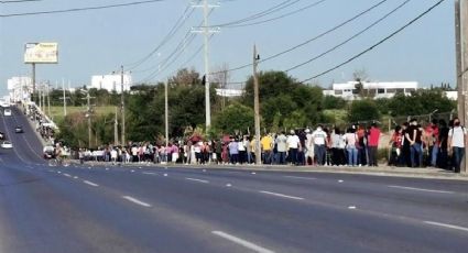 Caos y filas kilométricas por vacunación en personas de 18 a 21 años en Reynosa