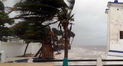 Huracán Grace toca tierra en Quintana Roo