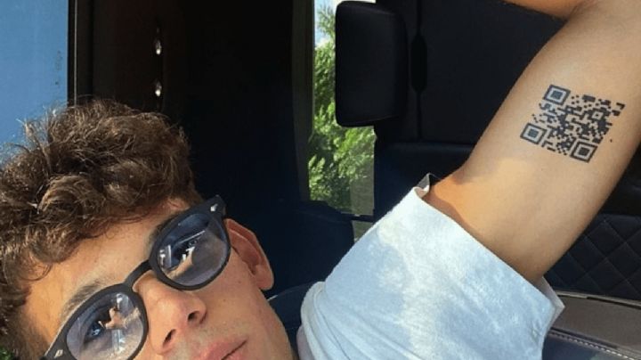 VIDEO: Joven se tatuó el certificado de vacunación de covid-19