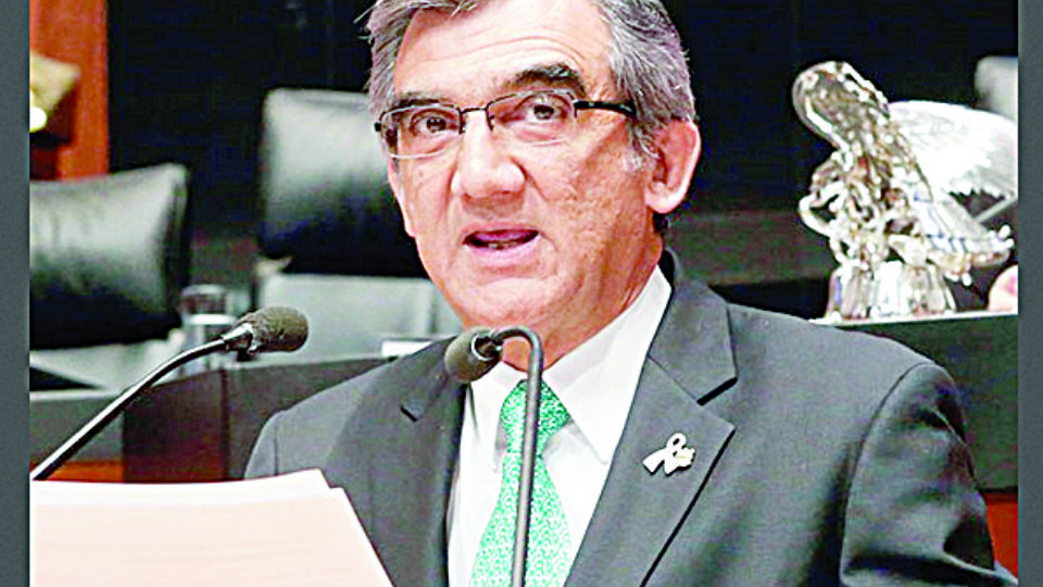 Américo Villarreal Anaya, senador por Morena