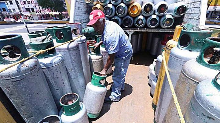 Fija gobierno tope de precios de gas LP y compañías gaseras amenazan con paro nacional