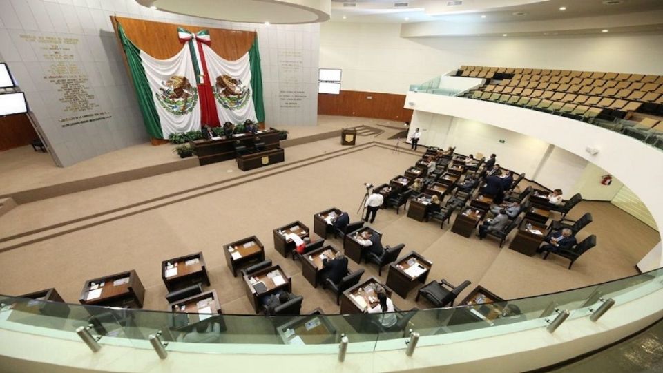 Los diputados locales del PAN aprobaron por mayoría las cuentas públicas de Enrique Rivas.