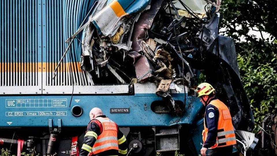 Los hechos ocurrieron alrededor de las 8:00 horas, al momento se reportó 2 muertos y 38 personas heridas.