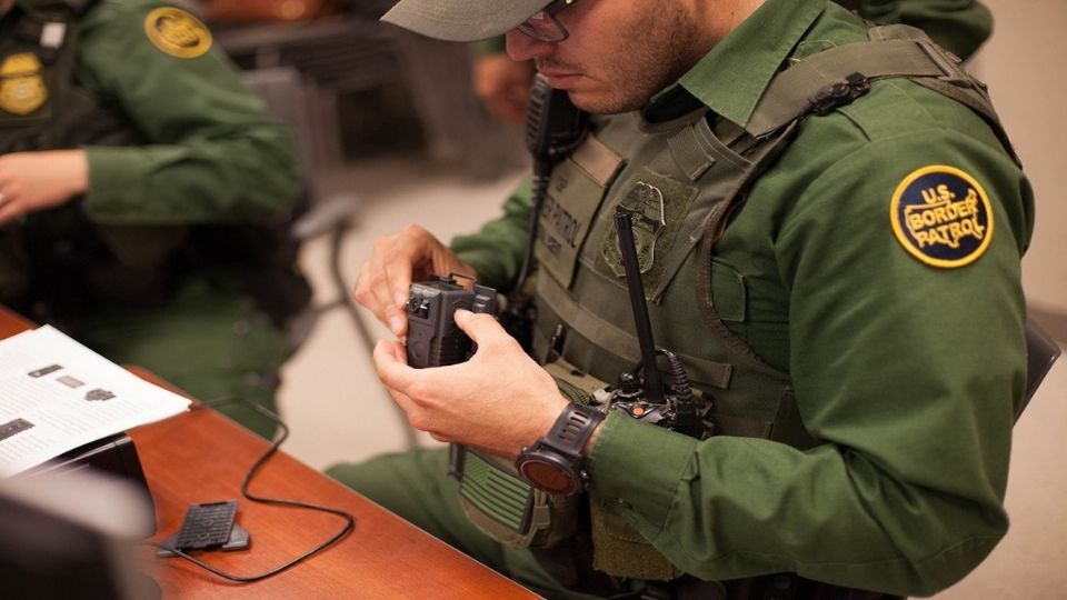 Los agentes grabarán su interacción con el público.