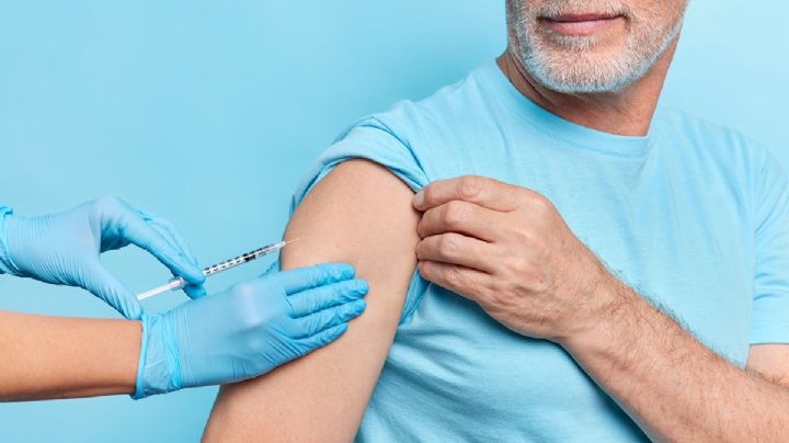 Rechaza FDA tercera dosis de vacuna contra Covid-19