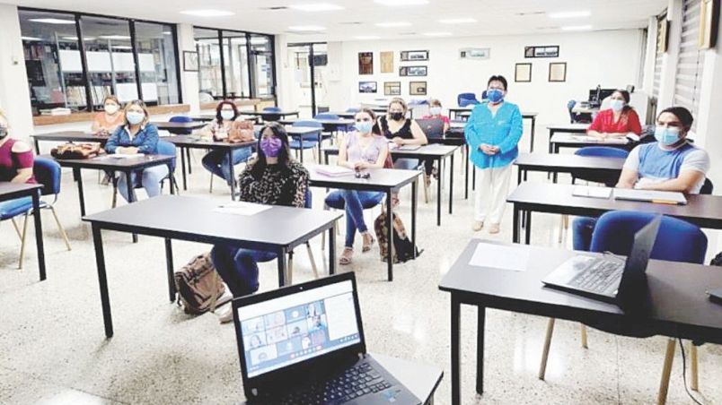 La UT, recientemente anunció que a partir del 4 de octubre recibirá en un primer plano a estudiantes