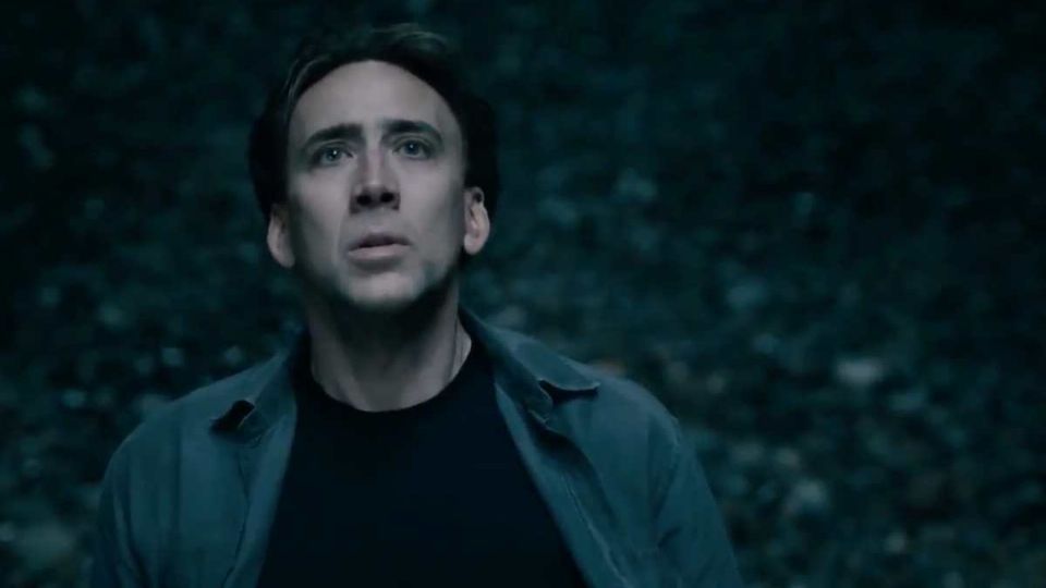 Sacan al actor por su aspecto y estado de ebriedad, además de pelear con personal.