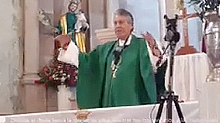 VIDEO: Sacerdote humilla a mujer: le llama "gorda cuerpo de dado, hija de la fregada"