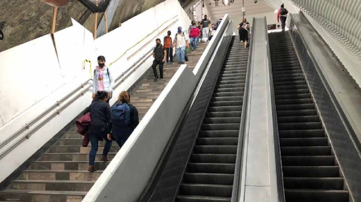 Orines de usuarios en el Metro causa de fallas en las escaleras eléctricas